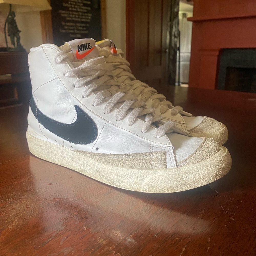 Nike Women's Blazer Sneakers size 8 - White